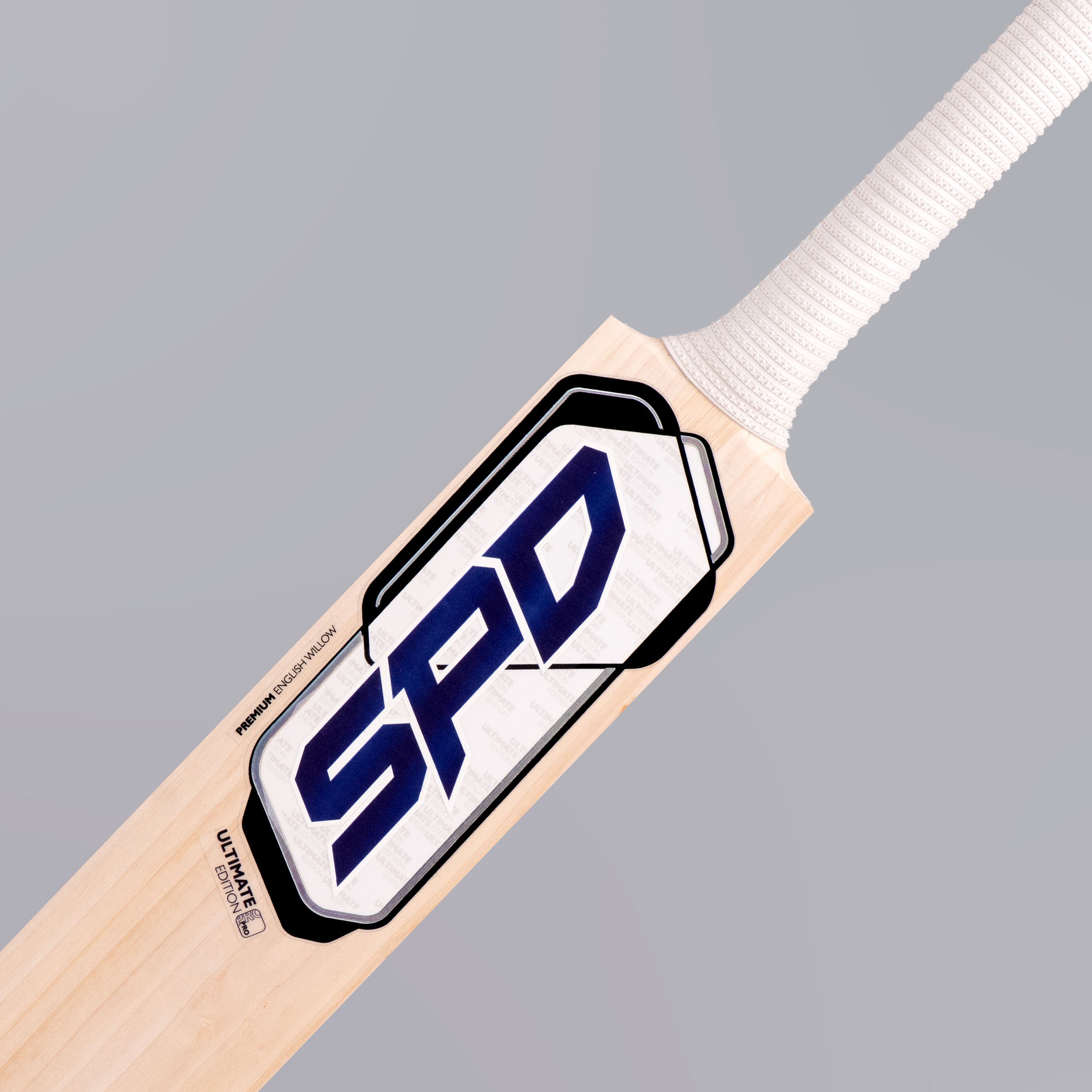 ULTIMATE CRICKET BAT