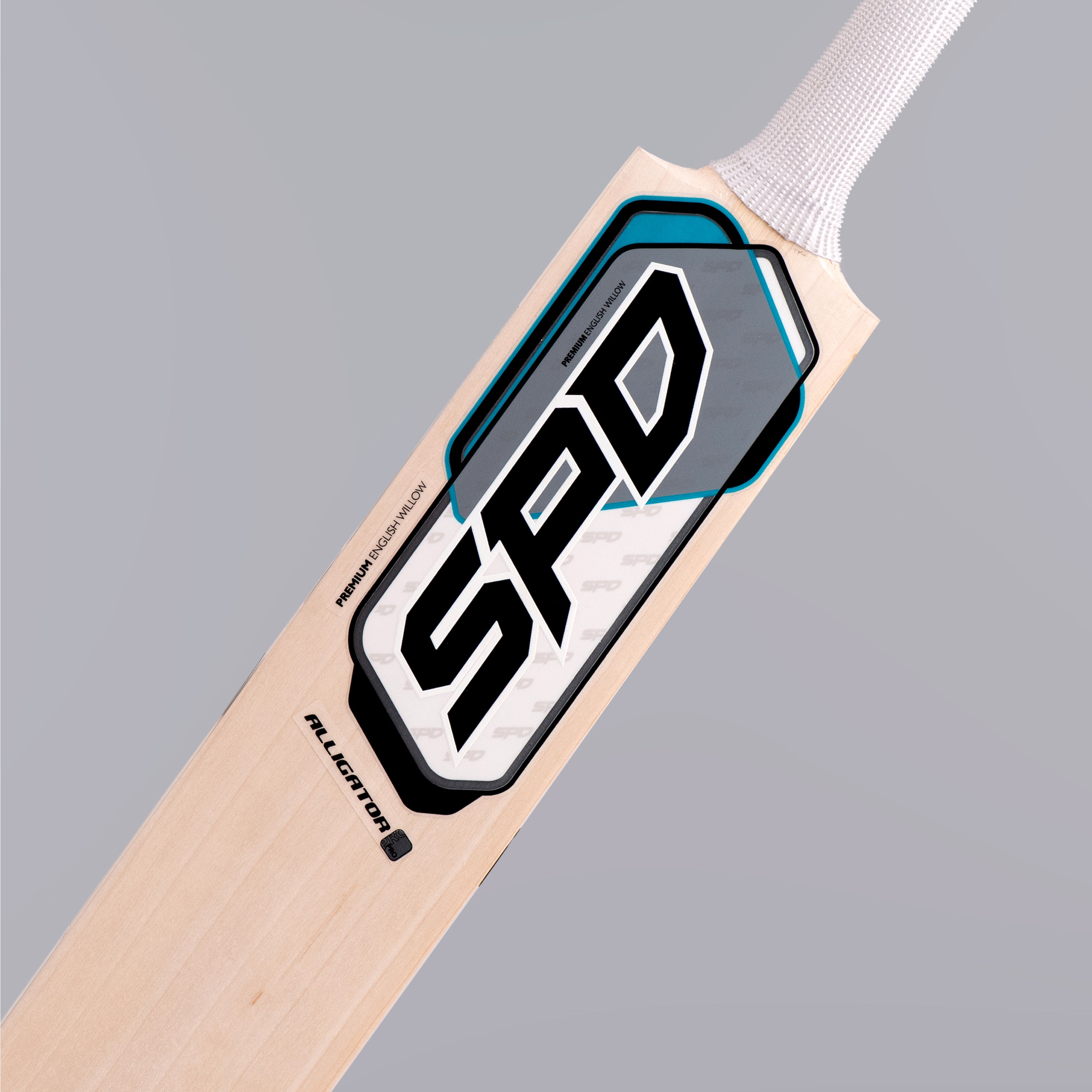 ALLIGATOR CRICKET BAT