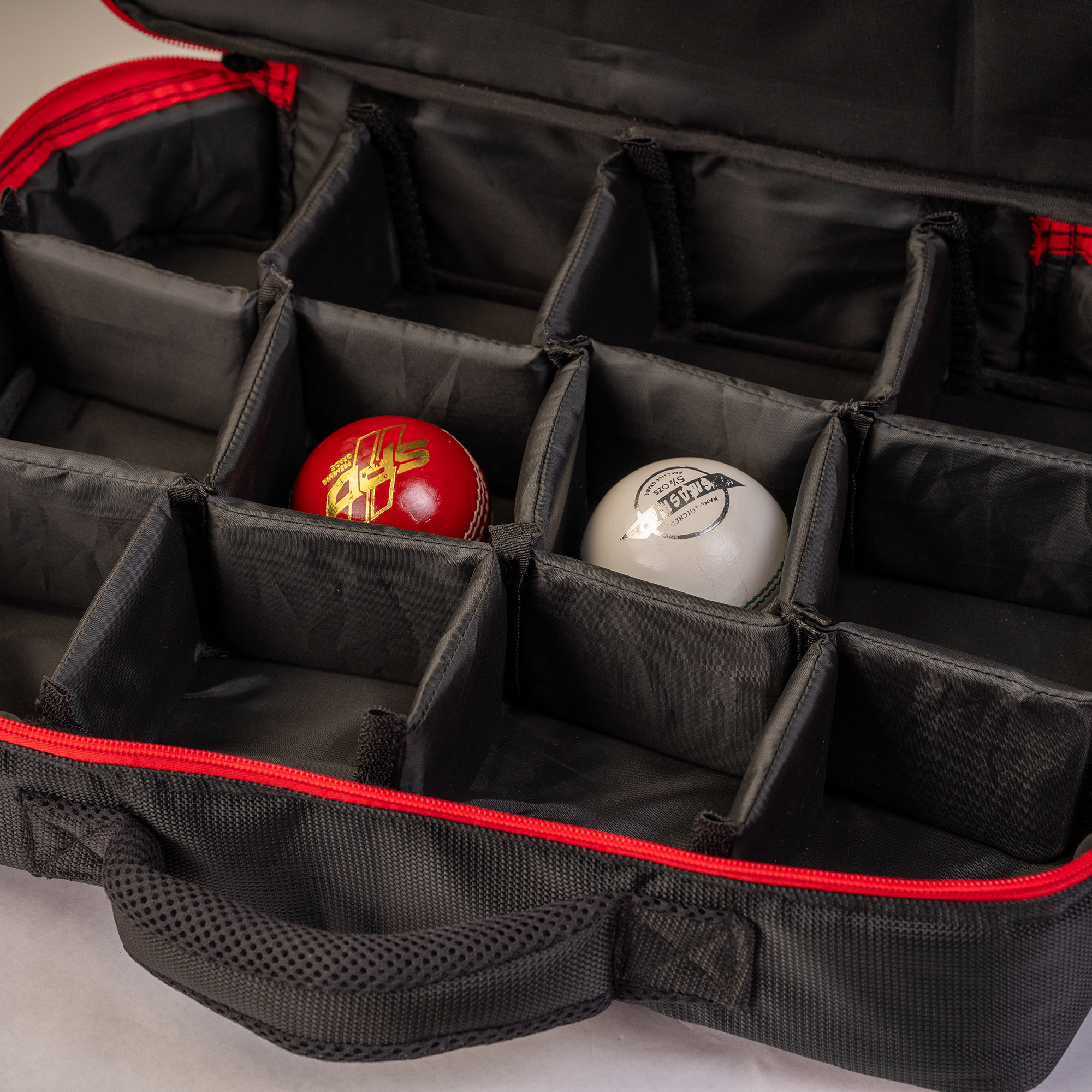 LEATHER BALL CARRY BAG
