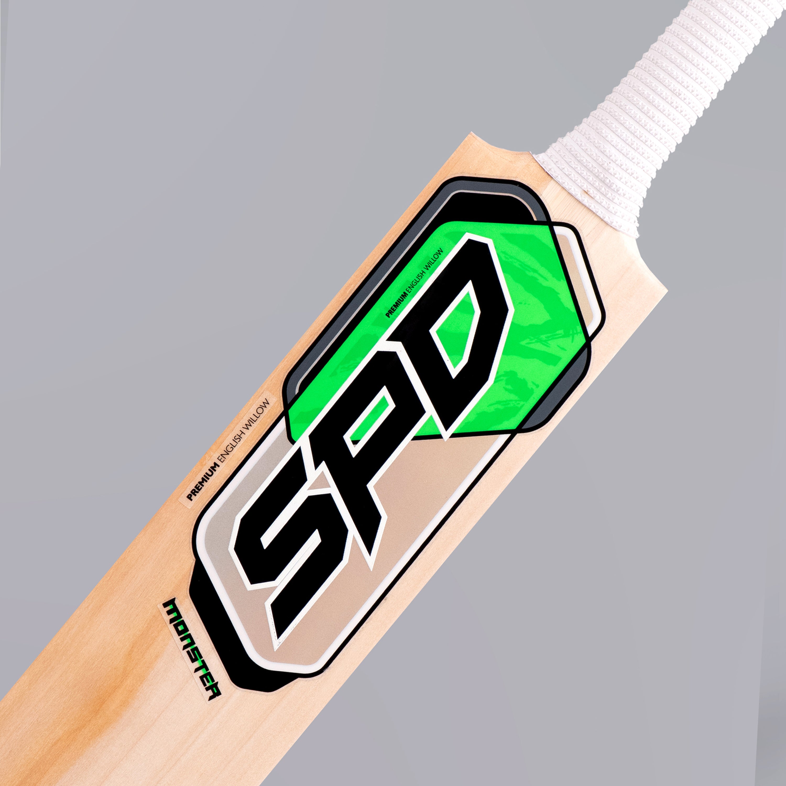 MONSTER CRICKET BAT