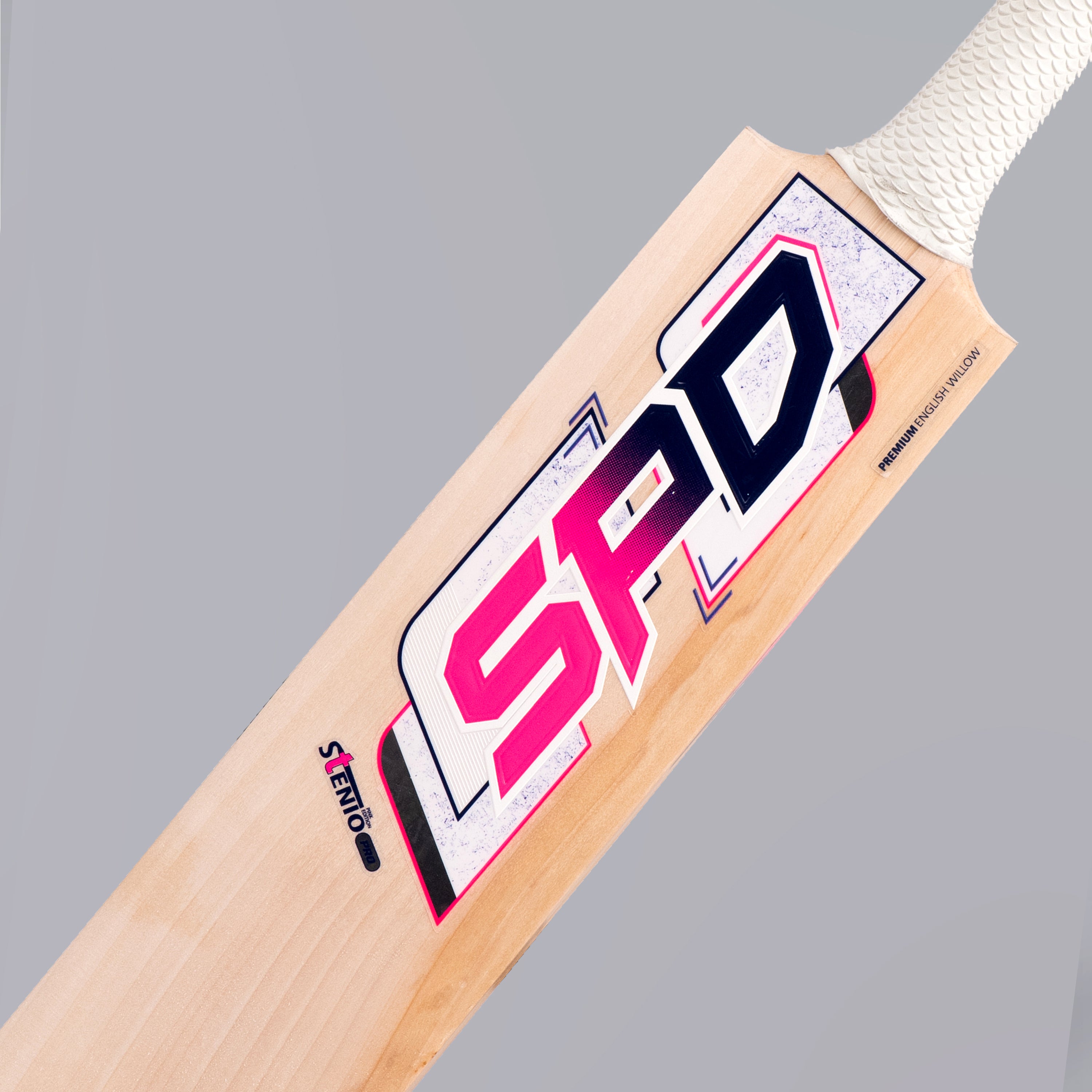 STENIO CRICKET BAT